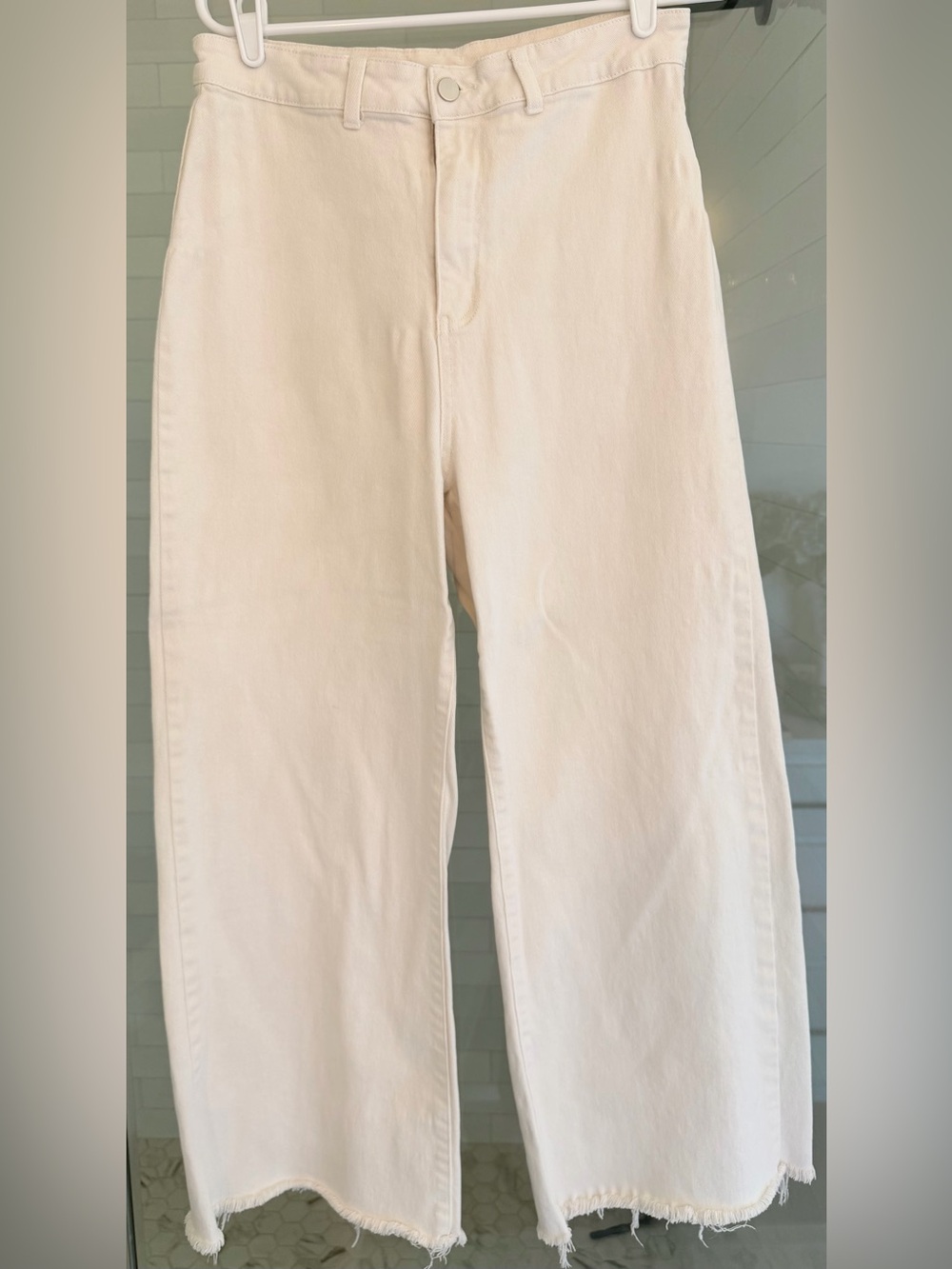 Anniewear Los Angeles Cream Straight-Leg Jeans